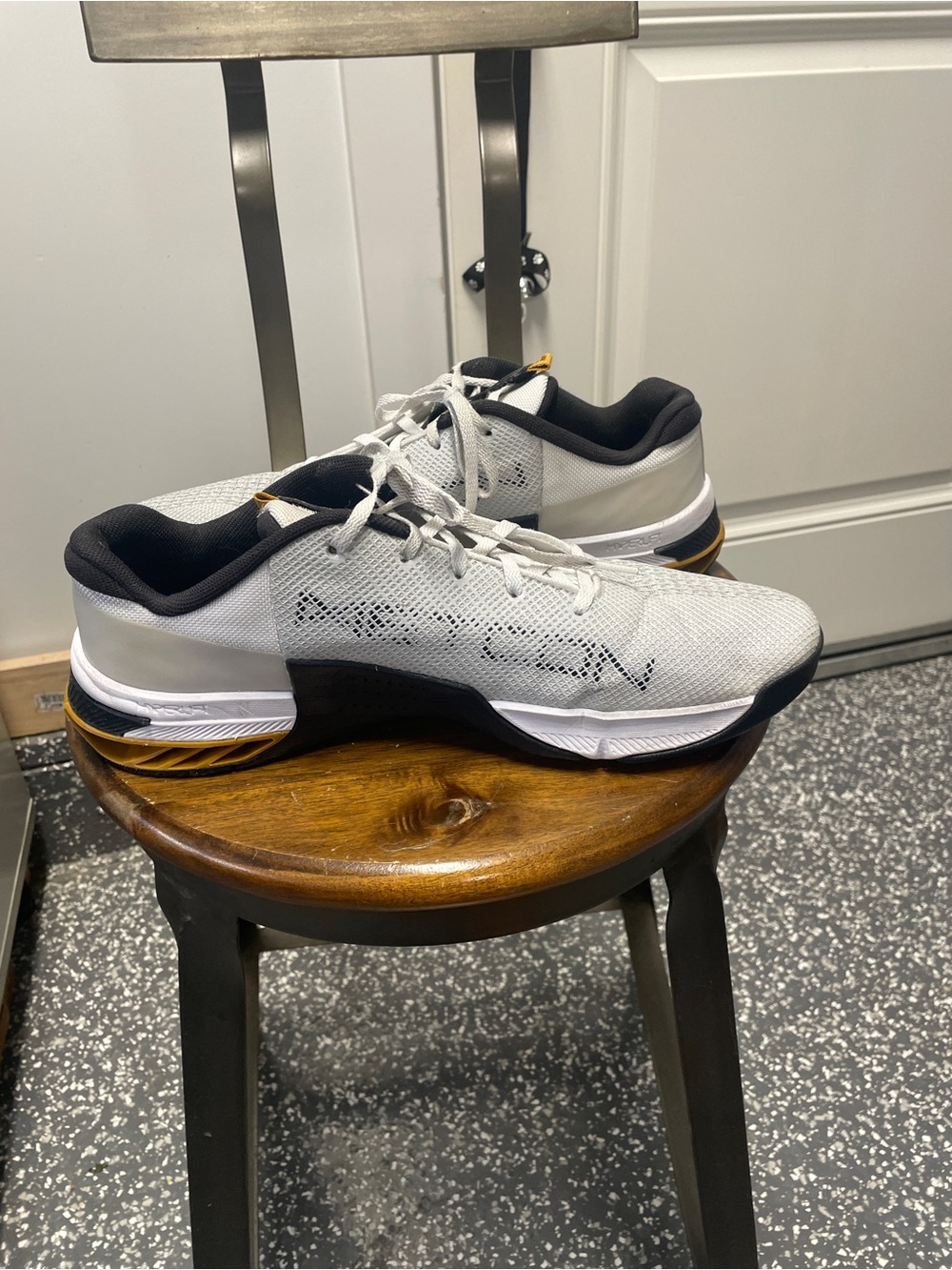 Nike React Metcon Men's White Sneakers with Black Lining and Gold Swoosh, 12 - Picture 3 of 4